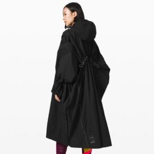 lululemon x roksanda face forward cape (rare)